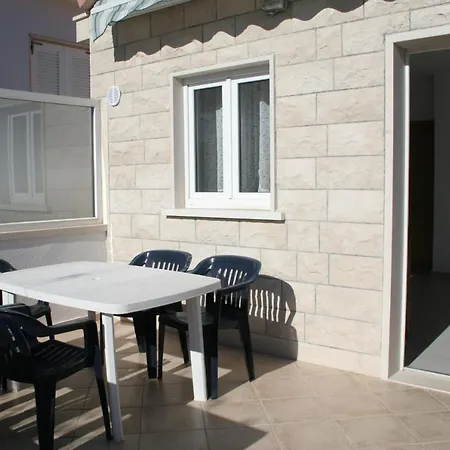 Apartment With A Parking Space Povlja, Brac - 759 Povlja (Brac)