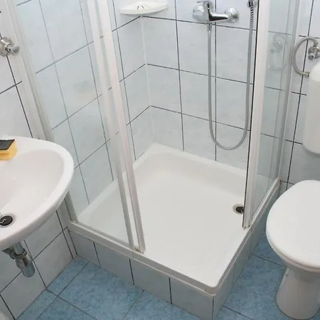 Apartment With A Parking Space Povlja, Brac - 759 Povlja (Brac)